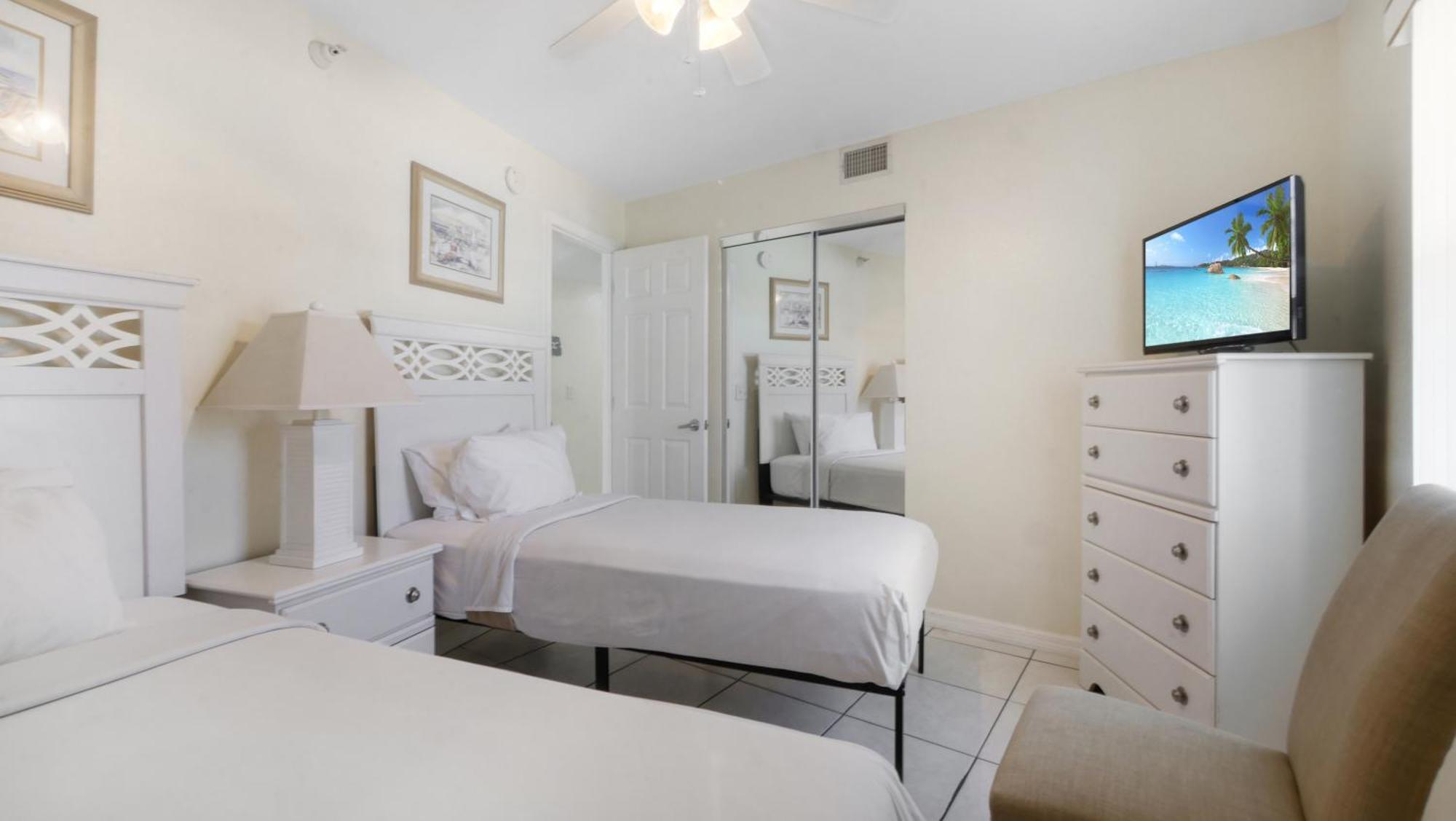 South Beach Oceanfront Resort St. Pete Beach Buitenkant foto