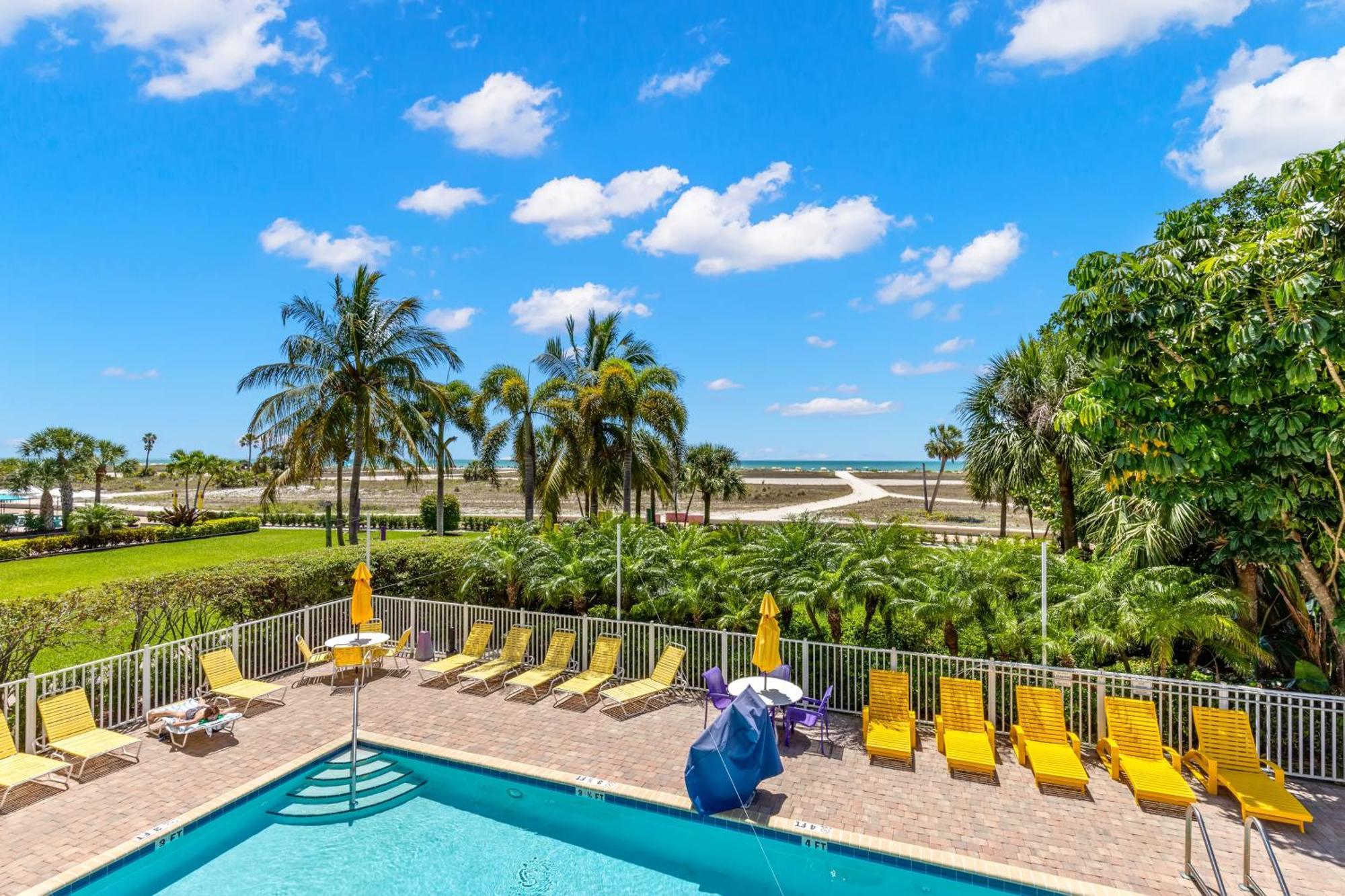 South Beach Oceanfront Resort St. Pete Beach Kamer foto